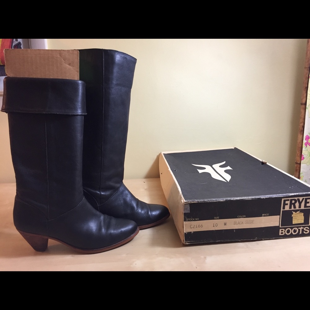 Vintage Frye “Susie” western style boots, size 10